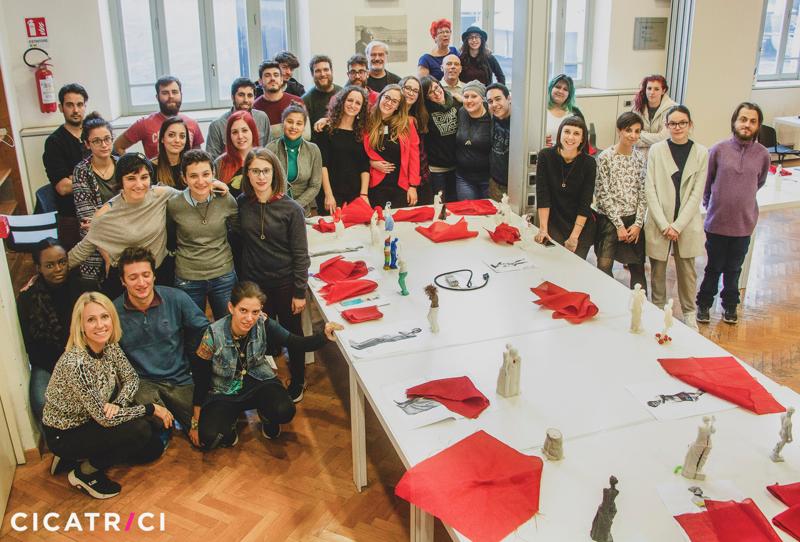 Cicatrici: conversazioni in mostra, racconti pubblici di emozioni private Cicatrici: conversazioni in mostra, racconti pubblici di emozioni private
