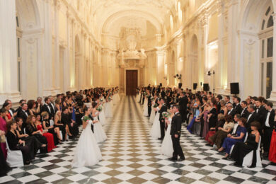 Roma, notte da sogno tra principesse e cavalieri. Gran Ballo Viennese al via