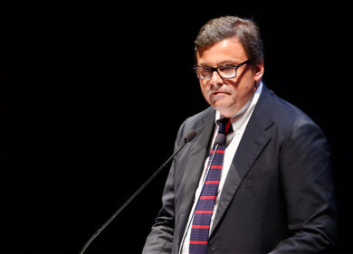 Elezioni Ue 2019, Calenda ci riprova: “Con un Fronte Repubblicano mi candido”