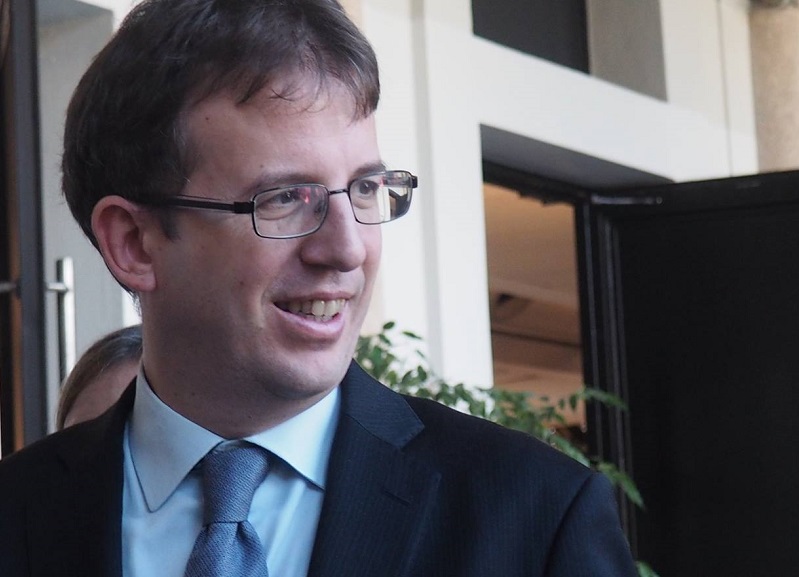 Muore (in consiglio) Sinistra per Milano. Ma si apre il caso Del Corno Muore (in consiglio) Sinistra per Milano. Ma si apre il caso Del Corno