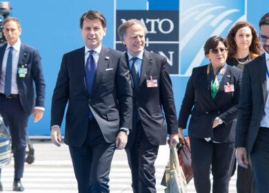 Manovra, spending review alla Difesa. Conte taglia risorse per 1,2 miliardi