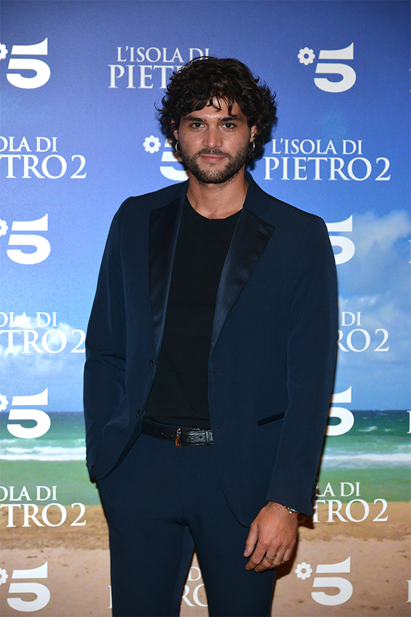 Isola di Pietro 2 torna su Canale 5, Morandi: “Cast straordinario e…”. VIDEO Isola di Pietro 2 torna su Canale 5, Morandi: “Cast straordinario e…”. VIDEO
