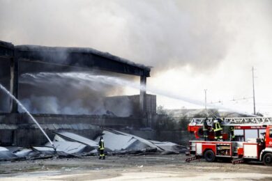 Rogo Milano, Sala: “Potrebbe essere doloso, rifiuti non dovevano essere lì”