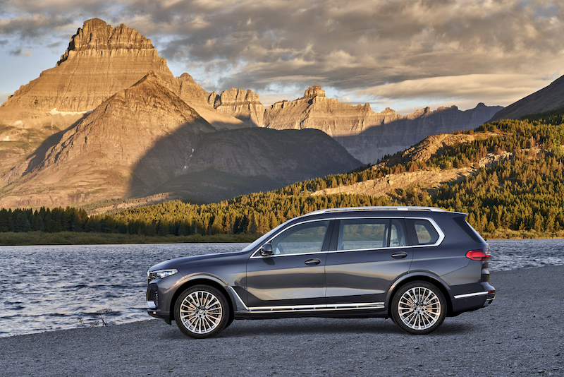 Nuova BMW X7, non passa inosservato Nuova BMW X7, non passa inosservato