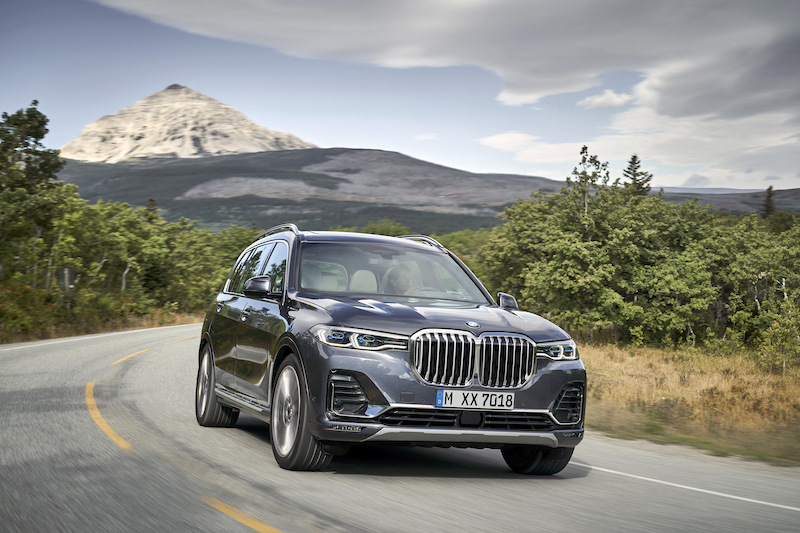 Nuova BMW X7, non passa inosservato Nuova BMW X7, non passa inosservato