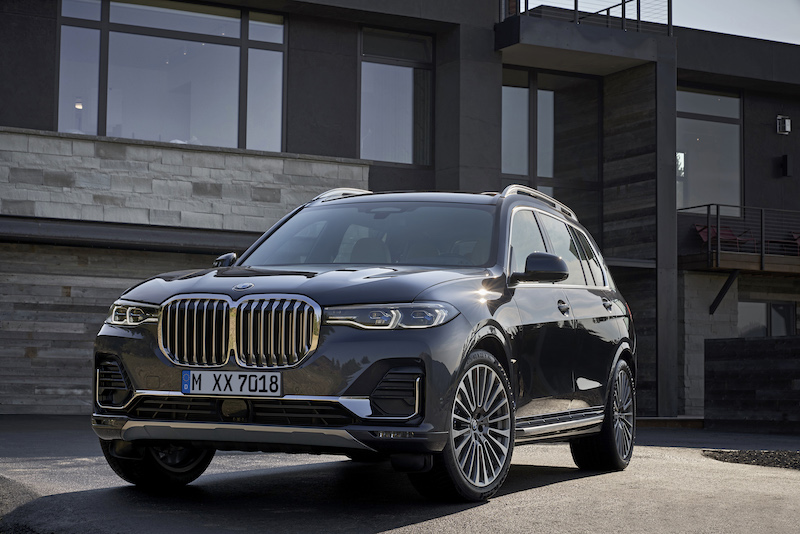 Nuova BMW X7, non passa inosservato Nuova BMW X7, non passa inosservato