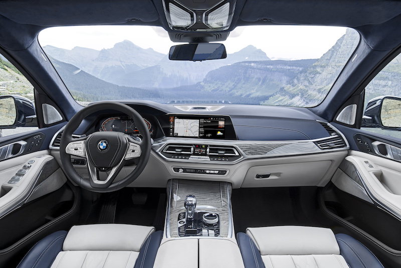 Nuova BMW X7, non passa inosservato Nuova BMW X7, non passa inosservato