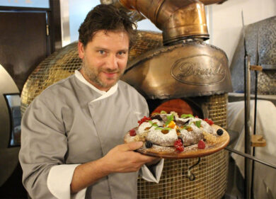 “Pizza dolce”, trionfa “Innamorarsi sul Vesuvio” del pizza-chef Maglione
