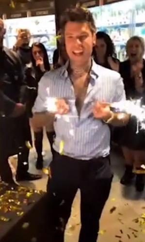 Fedez Ferragni, il video col labiale: “Diciamo: il cibo va in beneficenza”