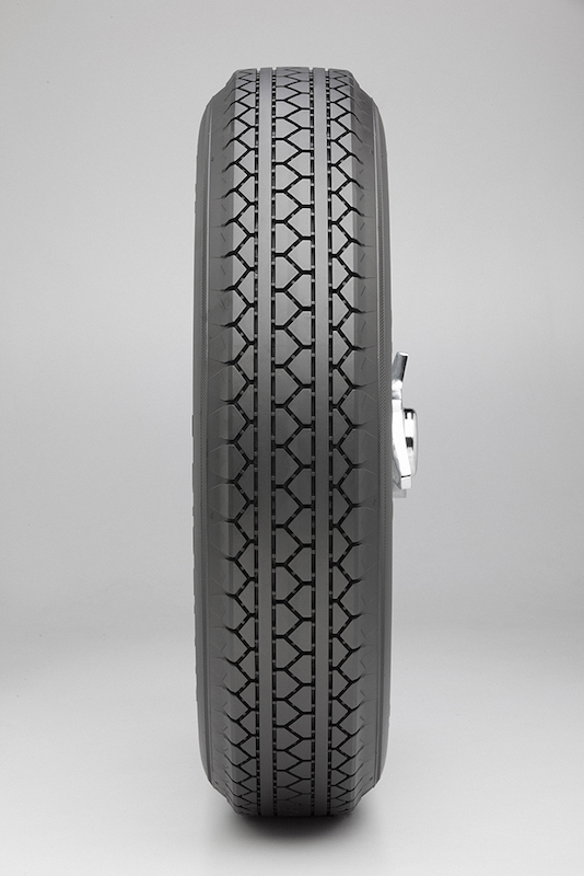 Al salone di Padova debuttano i pneumatici Pirelli “Stella Bianca” Al salone di Padova debuttano i pneumatici Pirelli “Stella Bianca”