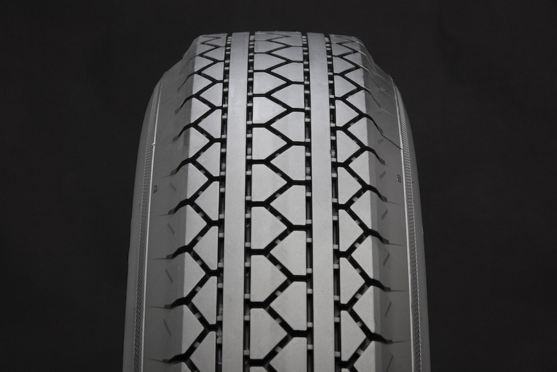 Al salone di Padova debuttano i pneumatici Pirelli “Stella Bianca” Al salone di Padova debuttano i pneumatici Pirelli “Stella Bianca”