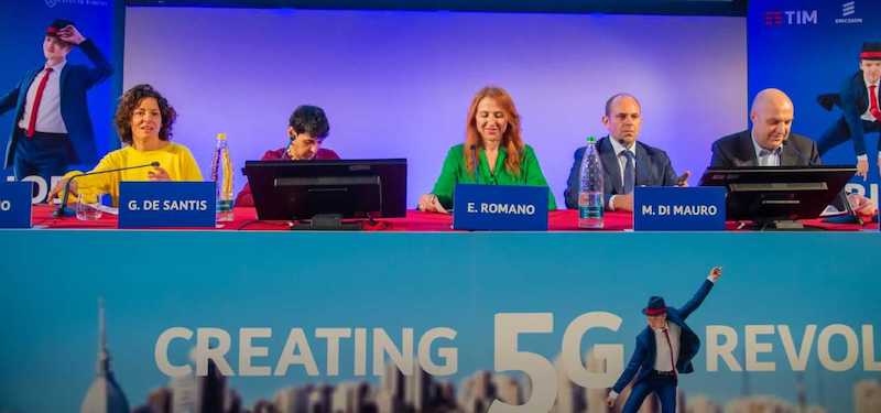 Tim e Ericsson presentano l’auto a guida remota con il 5G Tim e Ericsson presentano l’auto a guida remota con il 5G