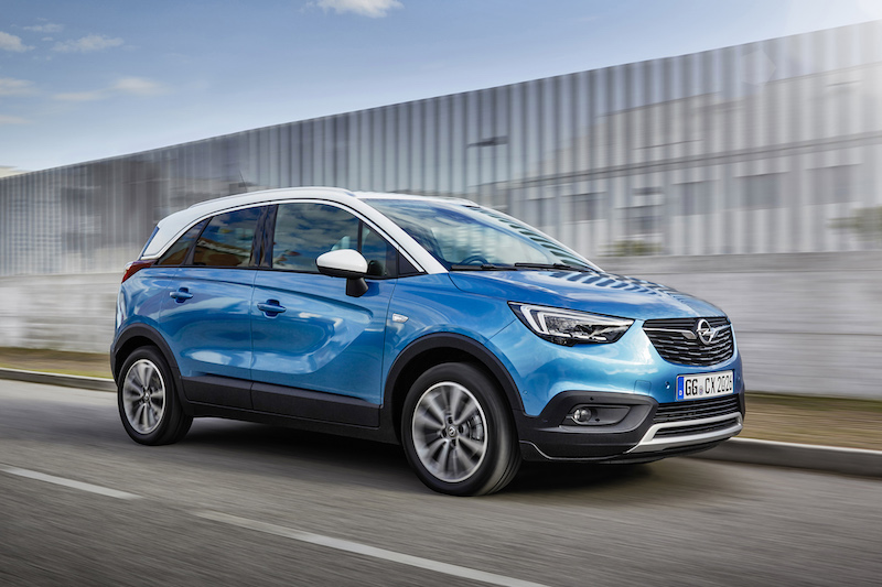 Opel Crossland X, disponibile il cambio automatico sulla versione diesel