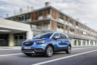 Opel Crossland X, disponibile il cambio automatico sulla versione diesel