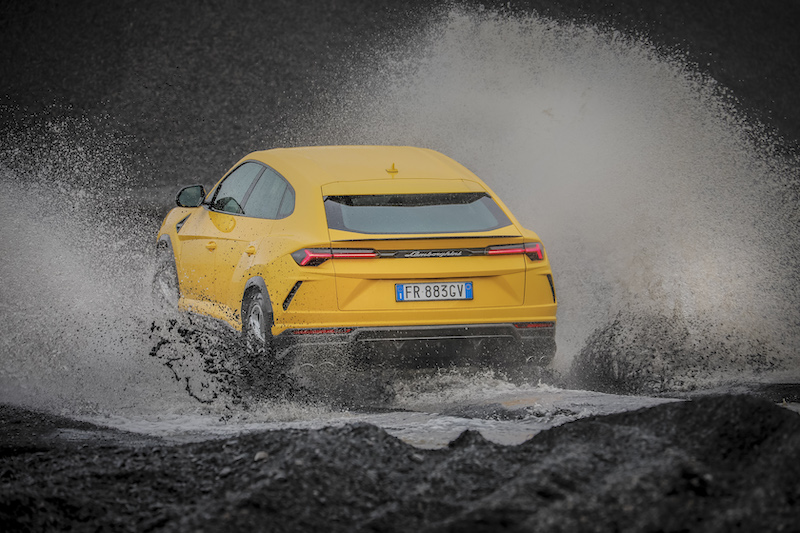 Lamborghini Urus alla scoperta dell’Islanda Lamborghini Urus alla scoperta dell’Islanda