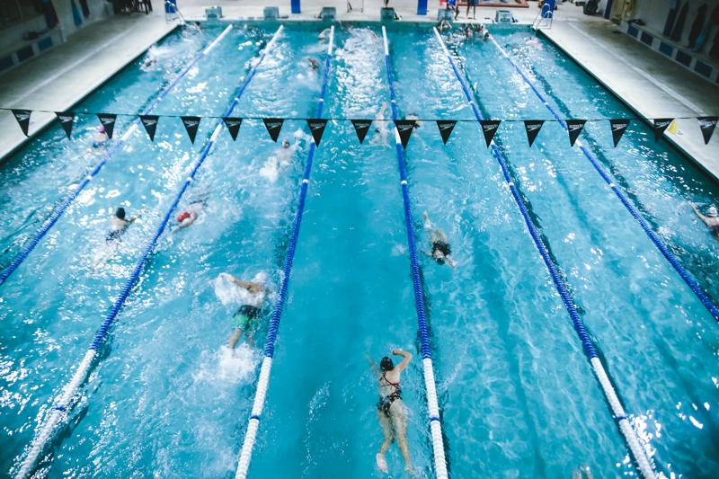 Quando la piscina diventa “Teatro” Quando la piscina diventa “Teatro”