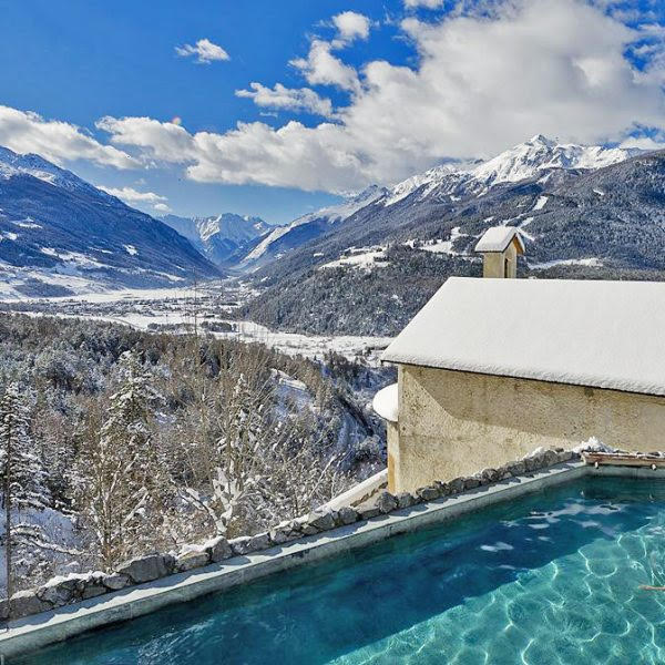 Primi freddi? I milanesi “fuggono” alle Terme di Bormio Primi freddi? I milanesi “fuggono” alle Terme di Bormio
