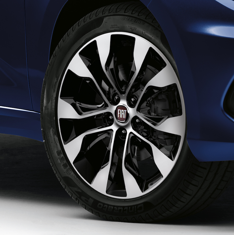 Fiat Tipo, arrivano le serie speciali Mirror e Street Fiat Tipo, arrivano le serie speciali Mirror e Street
