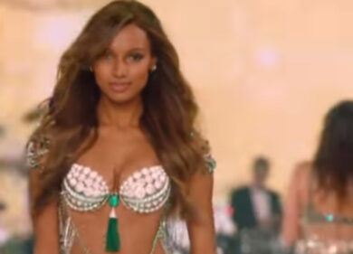 Victoria’s Secret: Elsa Hosk indossa il reggiseno da 1 milione di dollari