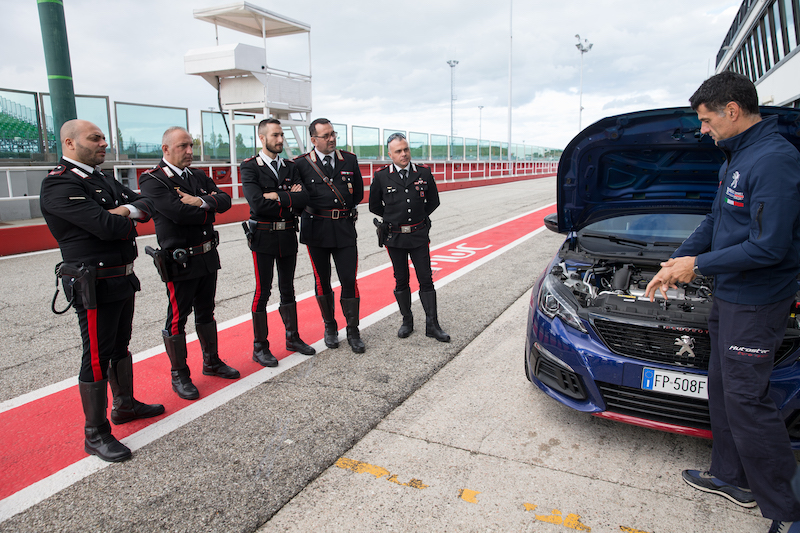 Peugeot e Arma dei Carabinieri: collaborazione vincente Peugeot e Arma dei Carabinieri: collaborazione vincente
