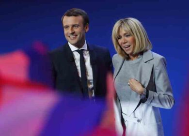 Carla Bruni asfalta Brigitte Macron: lei la “première dame” più amata Oltralpe