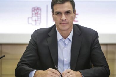 Spagna, arrestato fan di Franco che voleva uccidere Sanchez