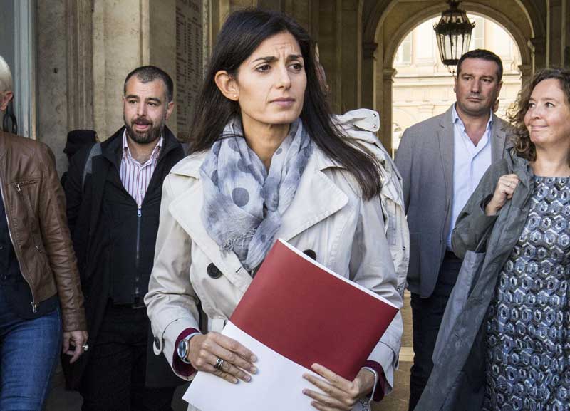 Virginia Raggi assolta: non fu falso per Marra. I 5 Stelle si tengono Roma