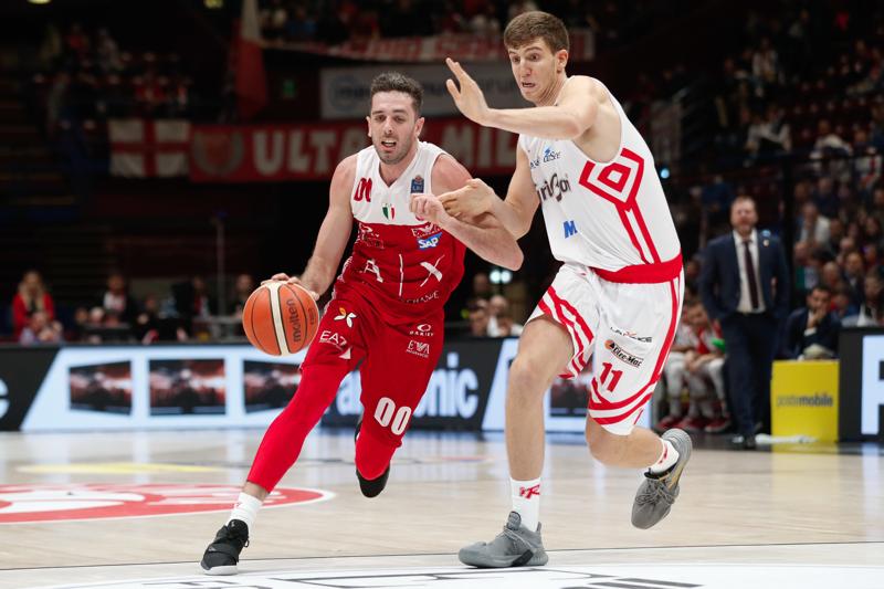 Olimpia Milano show con Reggio Emilia: 100-75. Mike James e Fontecchio super Olimpia Milano show con Reggio Emilia: 100-75. Mike James e Fontecchio super