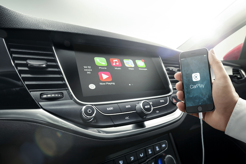 Opel: debutta la tecnologia democratica Opel: debutta la tecnologia democratica