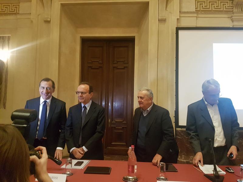 Reinventare lo Stato, Sala: Manovra sbagliata. PA, Parisi: è palla al piede