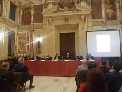 Reinventare lo Stato, Sala: Manovra sbagliata. PA, Parisi: è palla al piede