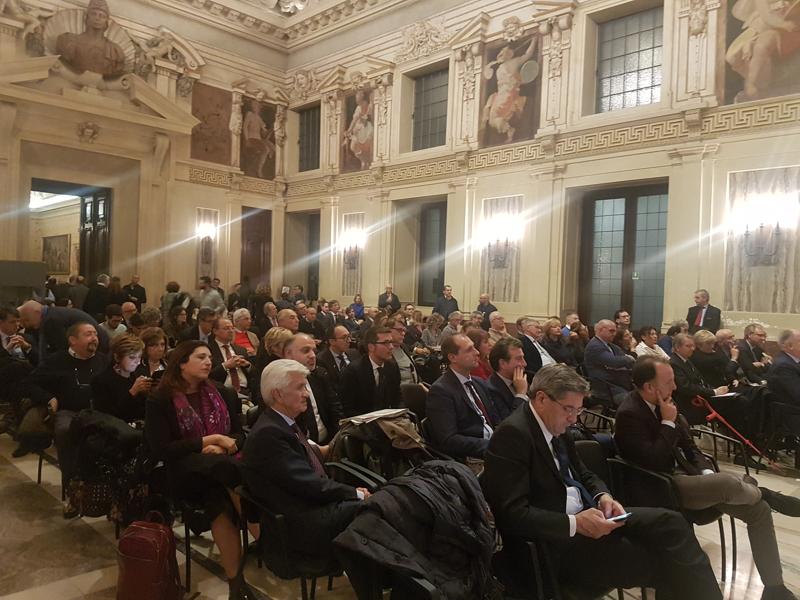Reinventare lo Stato, Sala: Manovra sbagliata. PA, Parisi: è palla al piede