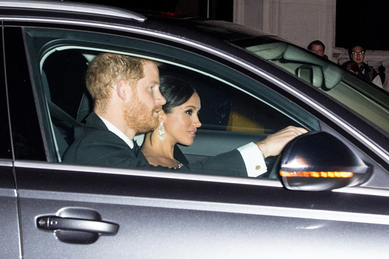 Carlo, party per i 70 anni. Diamanti “prestati” per Meghan. Royal Family News Carlo, party per i 70 anni. Diamanti “prestati” per Meghan. Royal Family News