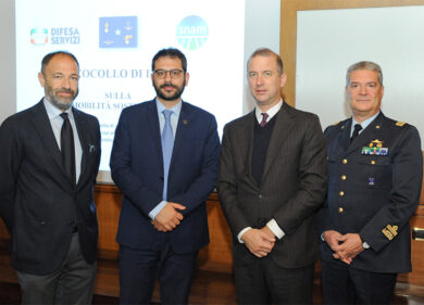 Mobilità sostenibile, protocollo d’Intesa tra Ministero Difesa e Snam