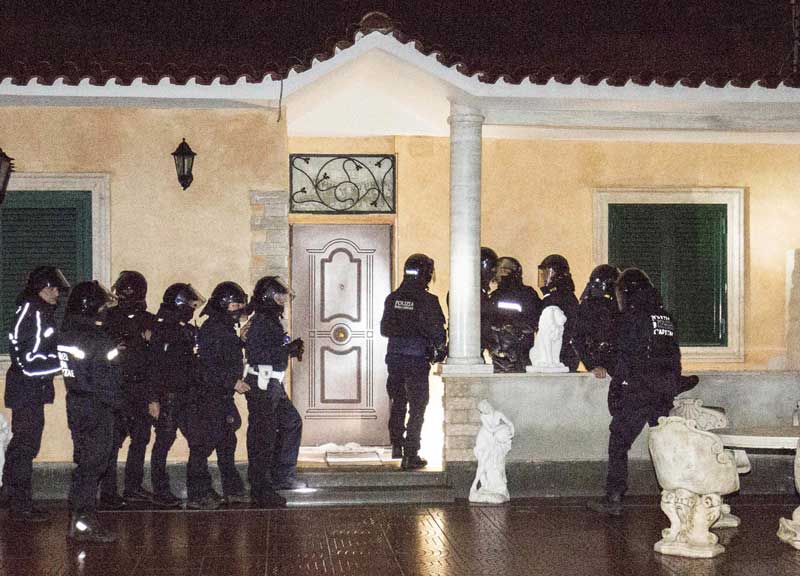 Sgombero show Casamonica, ecco il conto per i romani: 1,4 mln di euro Sgombero show Casamonica, ecco il conto per i romani: 1,4 mln di euro