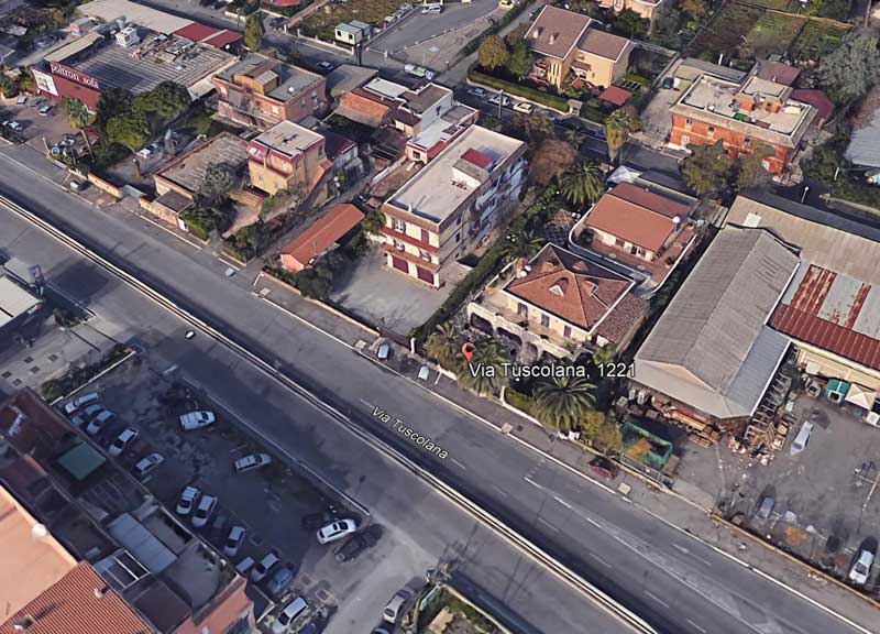 Ruspe dai Casamonica: “Finta lotta all’abusivismo”. L’autodenuncia a 5 Stelle Ruspe dai Casamonica: “Finta lotta all’abusivismo”. L’autodenuncia a 5 Stelle