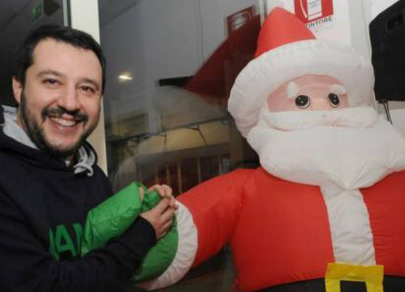 Ue non riceverà la lettera di Babbo Natale. E Salvini svela il pacco Ue non riceverà la lettera di Babbo Natale. E Salvini svela il pacco