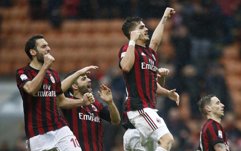 Milan, l’annuncio del Siviglia sul riscatto di André Silva Milan, l’annuncio del Siviglia sul riscatto di André Silva