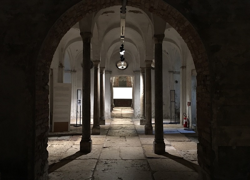 Santissima Trinità, la chiesa sotterranea e i codici di Leonardo rubati Santissima Trinità, la chiesa sotterranea e i codici di Leonardo rubati