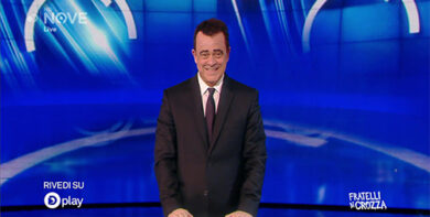 Crozza/Di Maio: “Per risanare il debito vendiamo il Ponte di Genova”