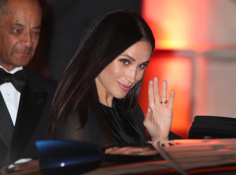 Meghan Markle, Harry e il royal baby: Carlo svela il nome. Royal Family News Meghan Markle, Harry e il royal baby: Carlo svela il nome. Royal Family News