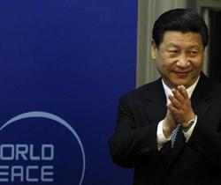 Cina, Trump arruola anche l’Italia: “Non usate i cellulari di Huawei”