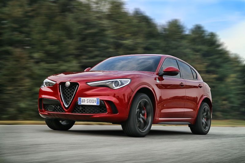 Svelati per la prima volta i segreti della dinamica di guida Alfa Romeo Svelati per la prima volta i segreti della dinamica di guida Alfa Romeo