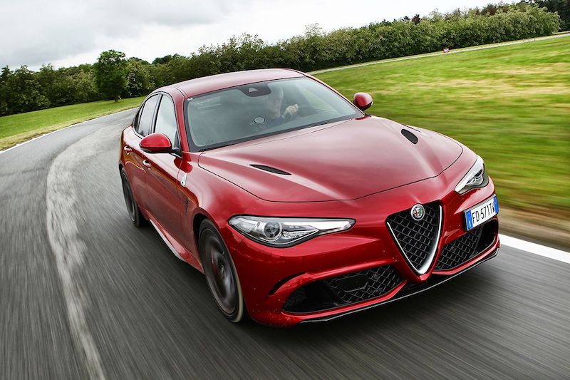 Svelati per la prima volta i segreti della dinamica di guida Alfa Romeo Svelati per la prima volta i segreti della dinamica di guida Alfa Romeo
