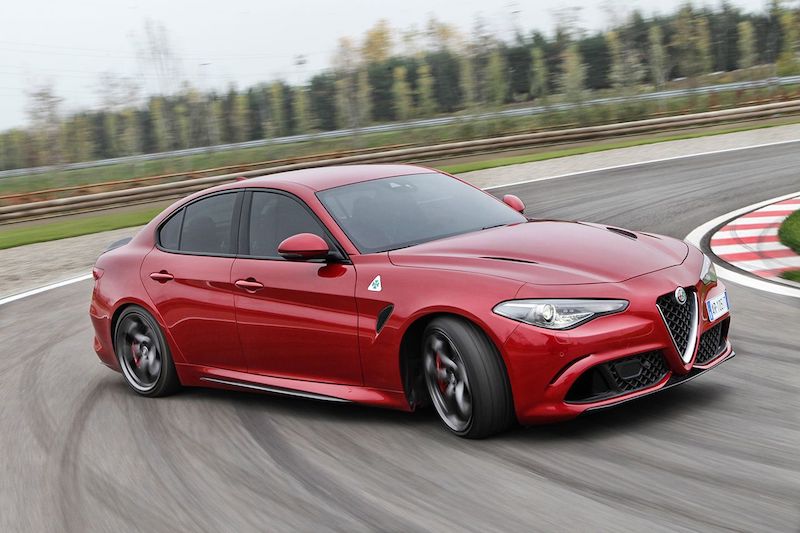 Svelati per la prima volta i segreti della dinamica di guida Alfa Romeo Svelati per la prima volta i segreti della dinamica di guida Alfa Romeo