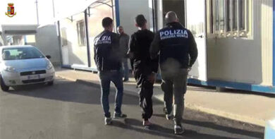 Ragusa, la Polizia di Stato ha fermato 5 scafisti