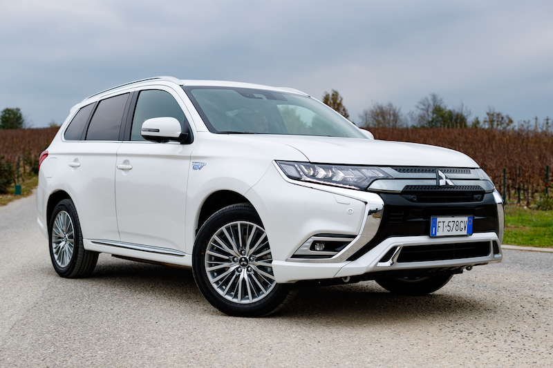 Mitsubishi  Outlander PHEV MY 2019, prestazioni pulite