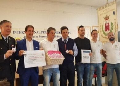 Sesto, agenti rinunciano a ferie per aiutare collega in difficoltà