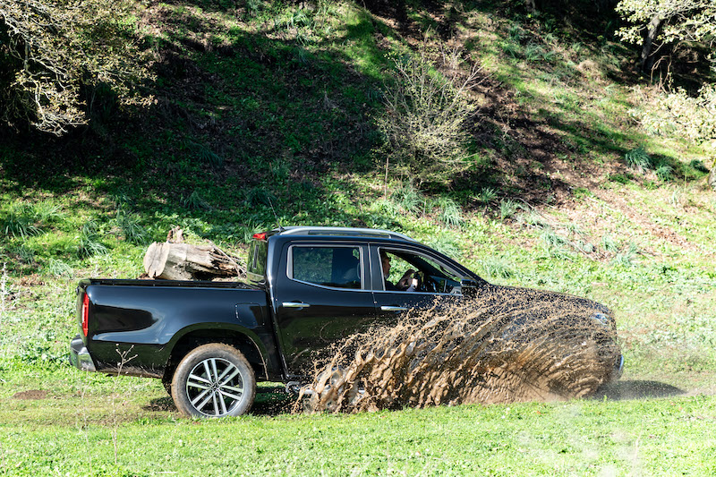 Mercedes ClasseX il pick-up nato per sorprendere Mercedes ClasseX il pick-up nato per sorprendere