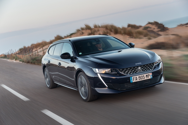Nuova Peugeot 508 SW: la sfida al conformismo Nuova Peugeot 508 SW: la sfida al conformismo